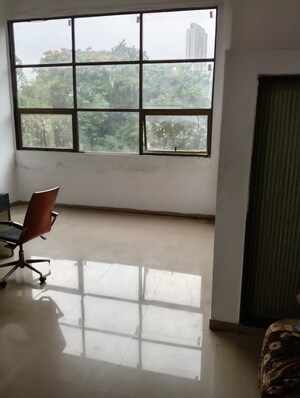 Room in  Office Space in IT/SEZ at Bhandup West – for Rent