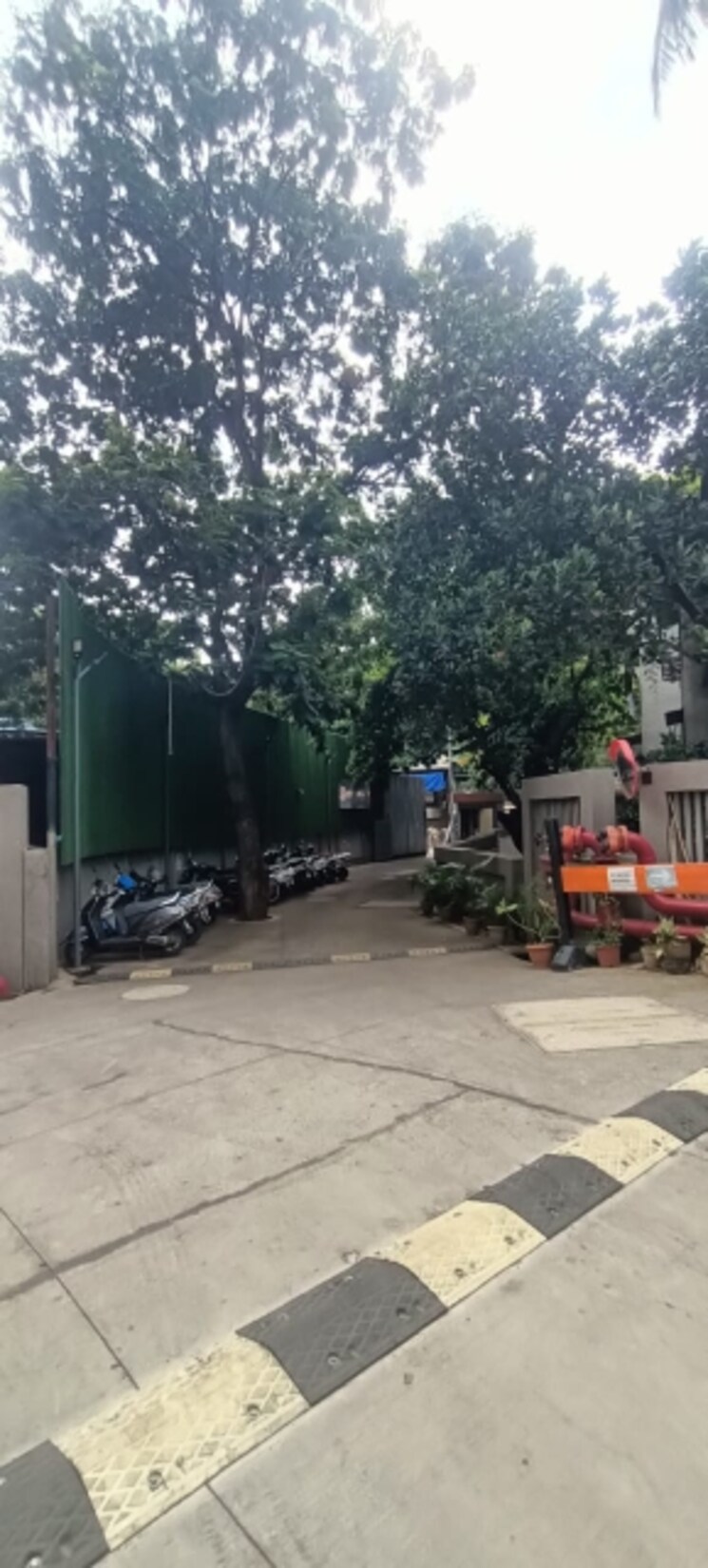  Parking, rsb-ms-h2o 2 Bedroom 700 Sq.Ft. Apartment In Santacruz East Mumbai 9298013