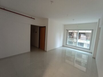 Bedroom in 2 BHK Apartment at Vaibhavlaxmi Queens Glory, Chembur – for Rent