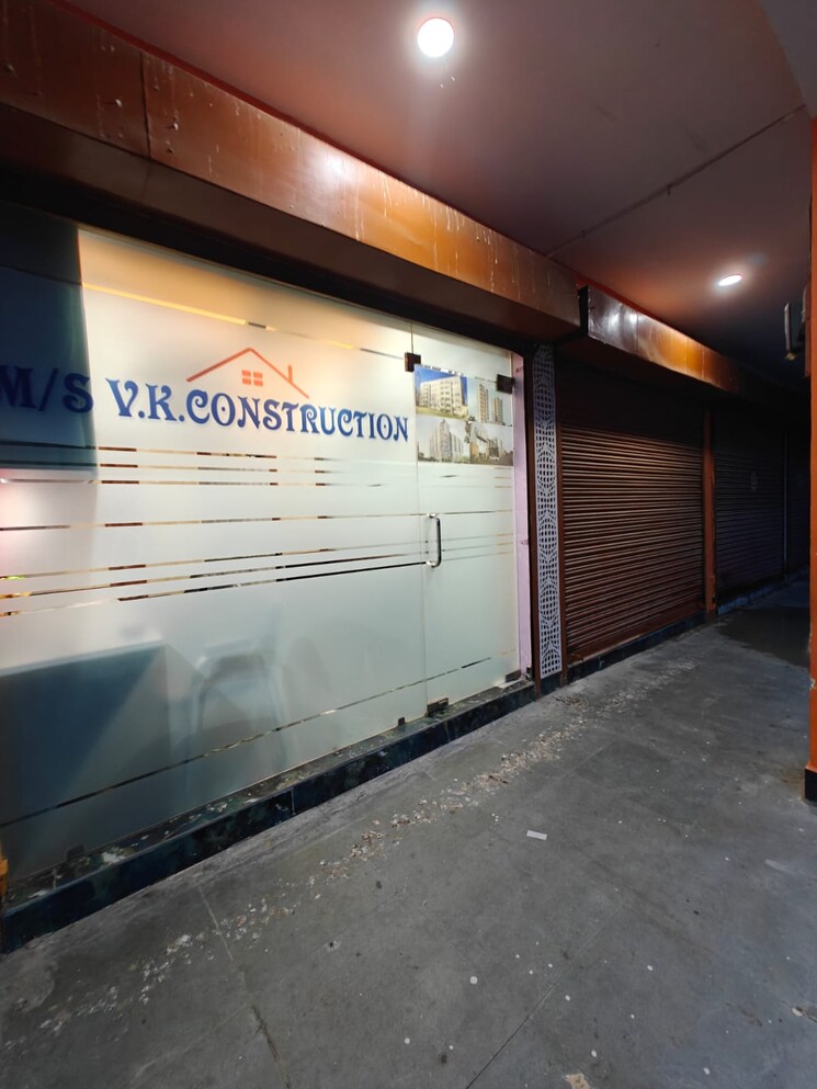 Other, gomti nagar Commercial Office Space 350 Sq.Ft. In Gomti Nagar Lucknow 9298000