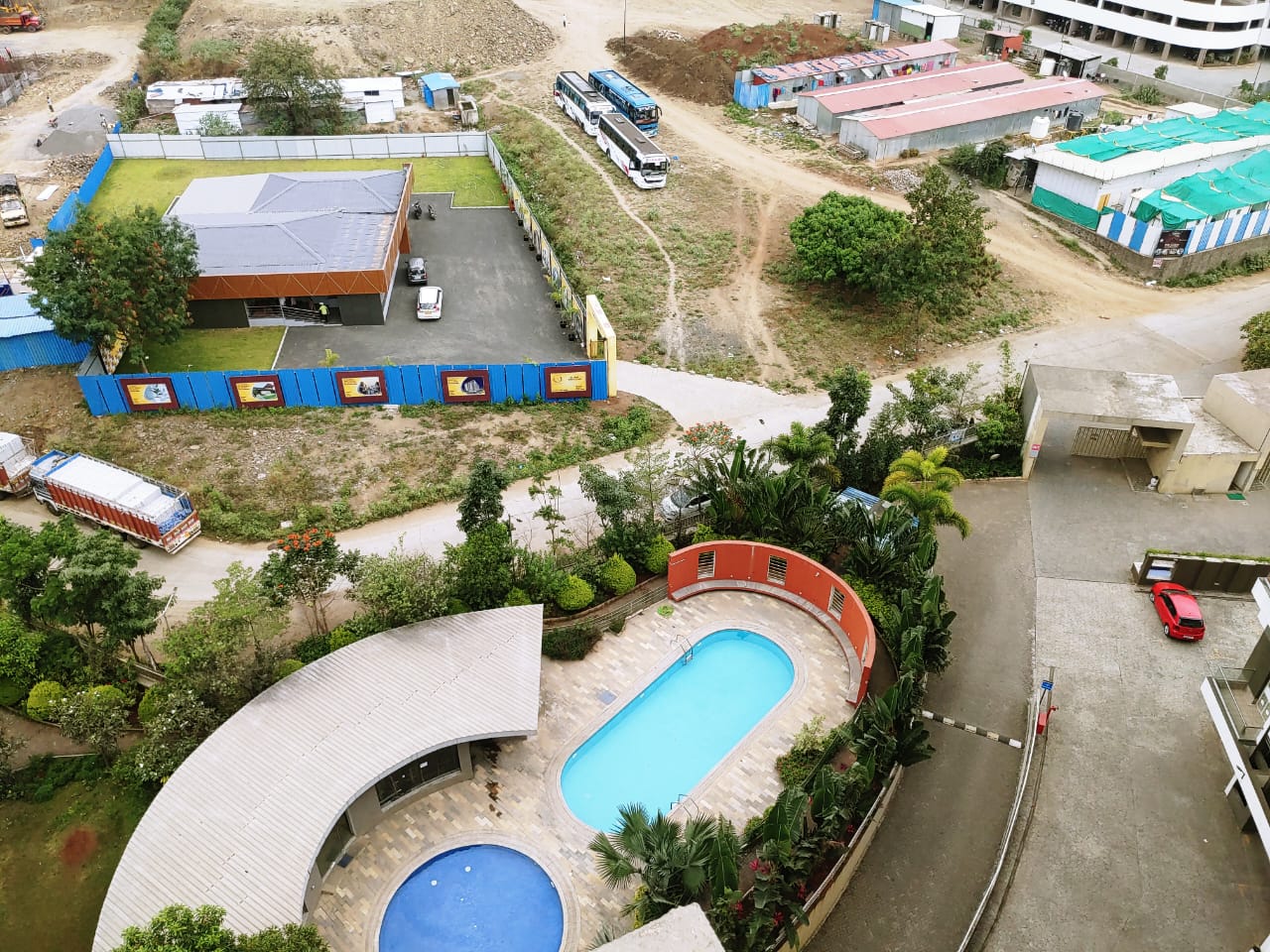 3 BHK + Servant Room 1500 Sq.Ft. Apartment in Axis Paradigm Whistling Meadows