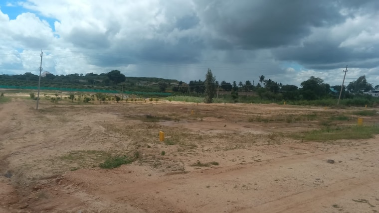 undefined, chikkaballapur  2400 Sq.Ft. Plot In Chikkaballapur Bangalore 9298018