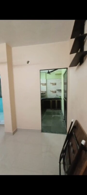 Furnished Amenities in 1 BHK Apartment at Vakola – for Rent