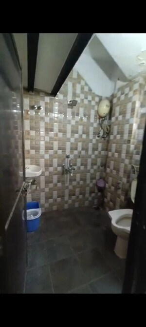 Bathroom in 1 BHK Apartment at Vakola – for Rent