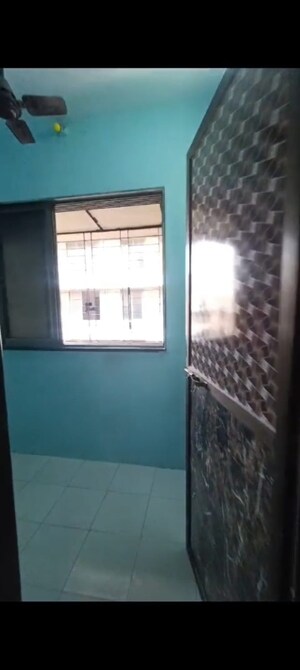 Room in 1 BHK Apartment at Vakola – for Rent