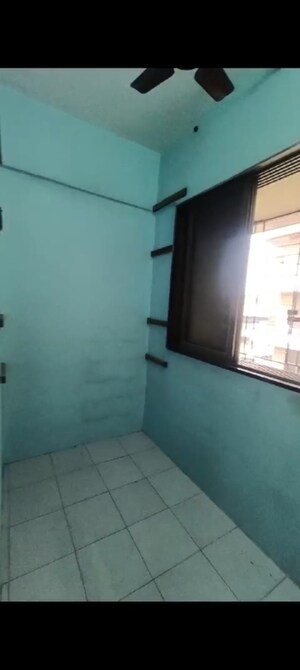 Room in 1 BHK Apartment at Vakola – for Rent