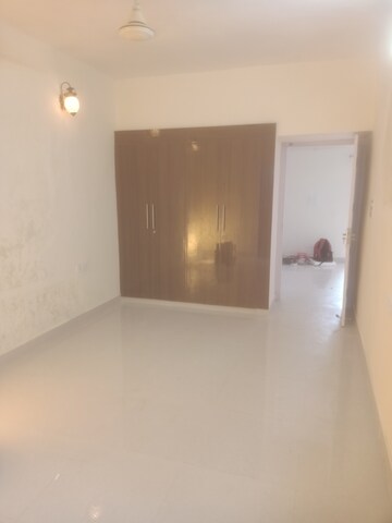Room in 3 BHK Apartment at Vasant Kunj – for Rent