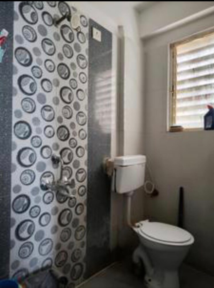 Bathroom, swastik-pride-homes 2 Bedroom 707 Sq.Ft. Apartment In Rahatani Pune 9298163