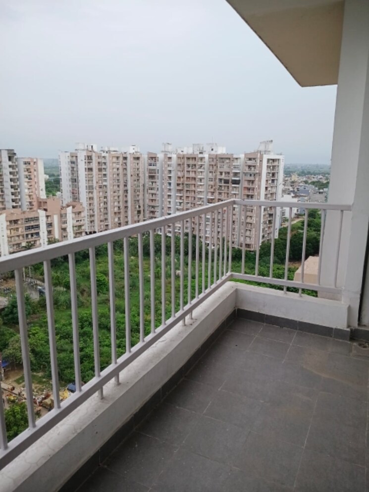 Balcony, royce-sentosa-parc 3 Bedroom 1700 Sq.Ft. Apartment In Raj Nagar Extension Ghaziabad 9298169