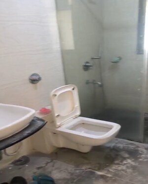 Bathroom in 3 BHK Apartment at Sri Nalini Apartments, Chembur – for Rent