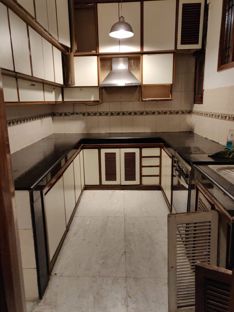 Kitchen, greater kailash i 2 Bedroom 1800 Sq.Ft. Builder Floor In Greater Kailash I Delhi 9298194
