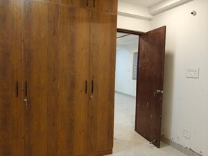 Room in 2 BHK Apartment at Paramount Hill County, Kondapur – for Rent
