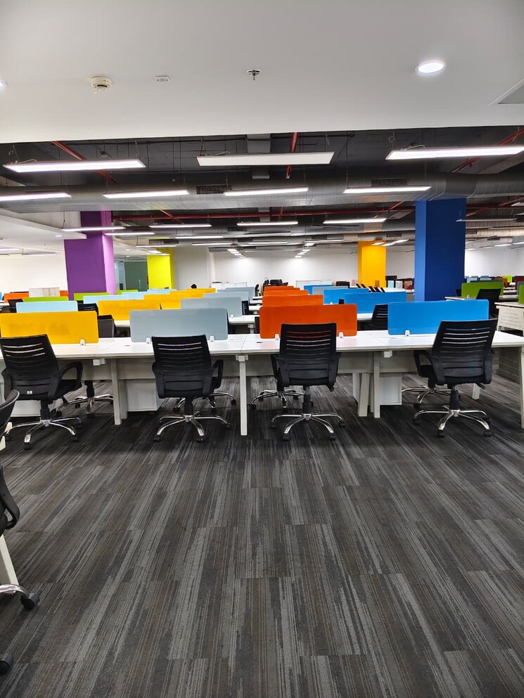  Parking, sector 63 Commercial Office Space 18000 Sq.Ft. In Sector 63 Noida 9298177