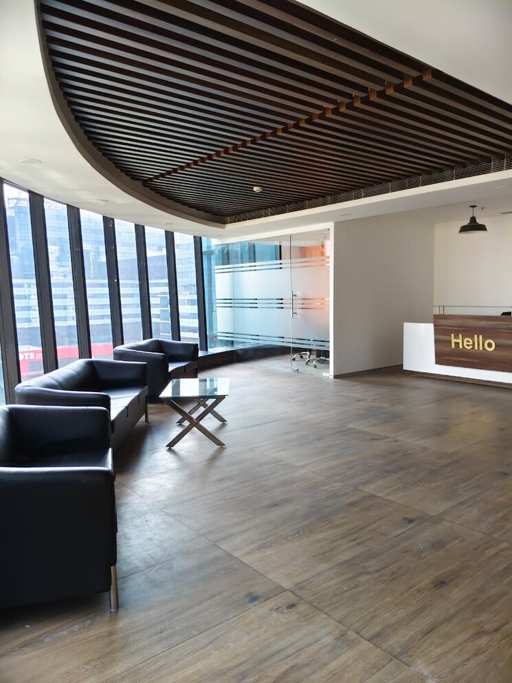  Parking, sector 63 Commercial Office Space 18000 Sq.Ft. In Sector 63 Noida 9298177