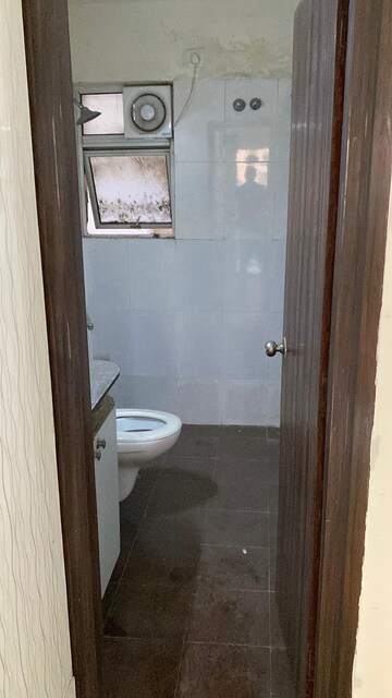 Bathroom in 3.5 BHK Apartment at Orris Aster Court, Sector 85 – for Rent