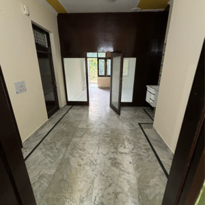Room in 2.5 BHK Independent House at RWA Apartments Sector 70, Sector 70 – for Rent