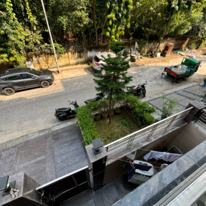 Balcony in 2.5 BHK Independent House at RWA Apartments Sector 70, Sector 70 – for Rent