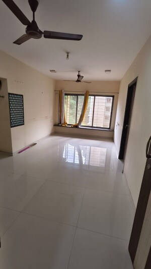 Room in 2 BHK Apartment at Mumbai Jai Raj Ratna, Goregaon West – for Sale