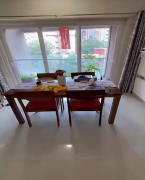Bedroom in 2 BHK Apartment at RNA Continental, Chembur – for Rent