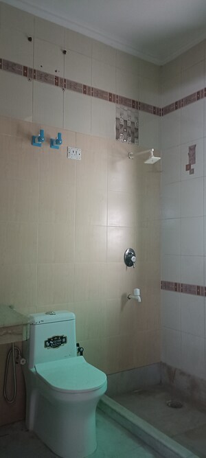 Bathroom in 5 BHK Villa at Sector 49 – for Rent