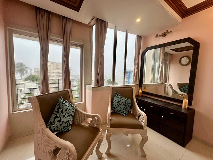 Living Room, nahars-everest 2 Bedroom 909 Sq.Ft. Apartment In Versova Mumbai 9298260