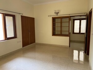 Room in 3 BHK Builder Floor at Greater Kailash I – for Rent