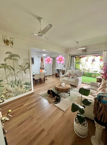 Living Room in 3 BHK Apartment at Globe Heights, Goregaon East – for Sale