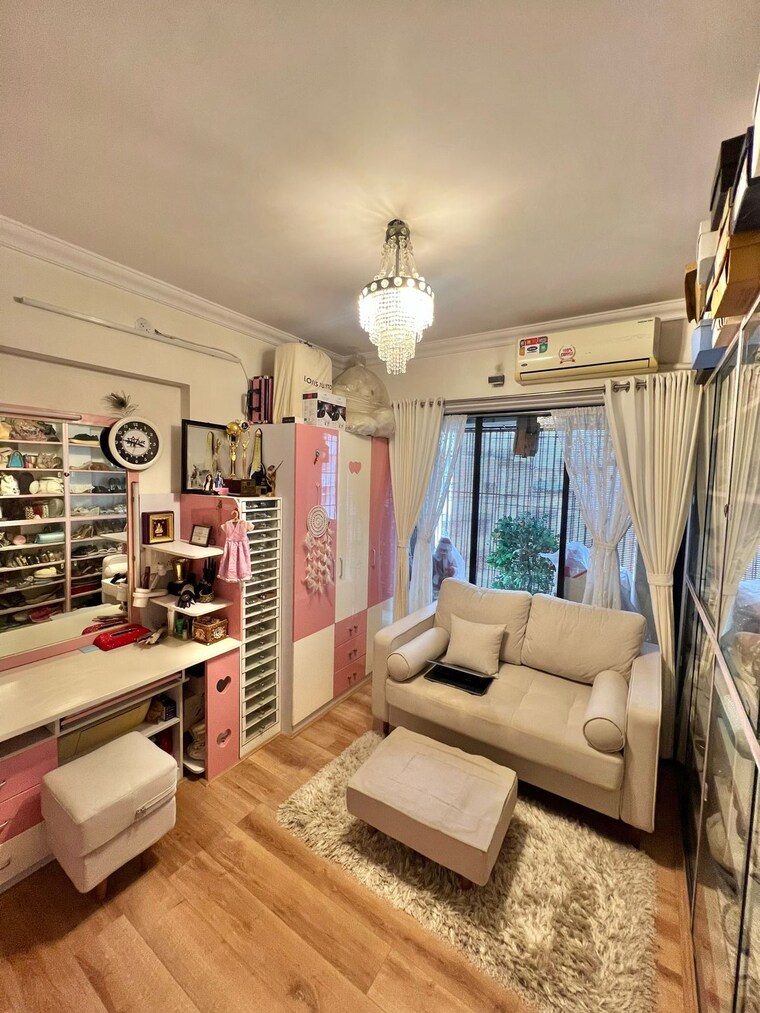 Living Room, globe-heights 3 Bedroom 1200 Sq.Ft. Apartment In Goregaon East Mumbai 9298295