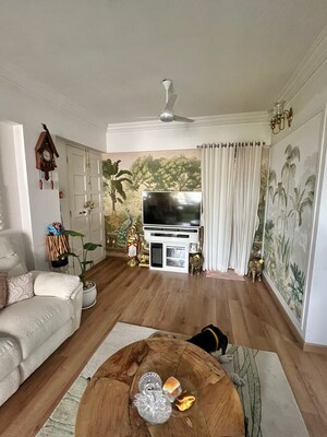 Living Room in 3 BHK Apartment at Globe Heights, Goregaon East – for Sale