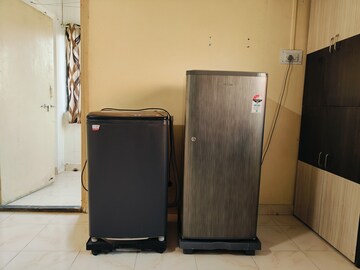 Room in 1 BHK Apartment at Kharadi – for Rent