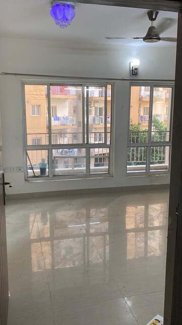 Room in 3.5 BHK Apartment at Orris Aster Court, Sector 85 – for Rent
