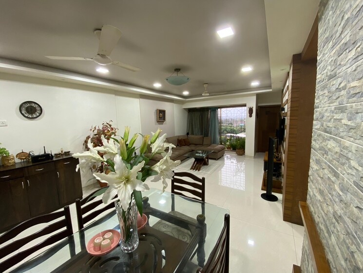 Team Area, panchavati-versova 2 Bedroom 780 Sq.Ft. Apartment In Versova Mumbai 9298353
