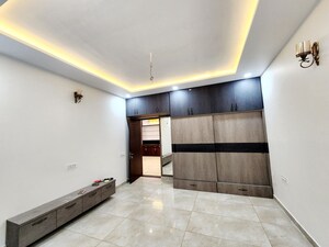 Room in 3 BHK Villa at Sector 123 – for Sale