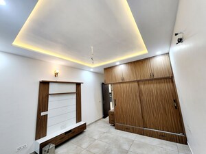 Room in 3 BHK Villa at Sector 123 – for Sale