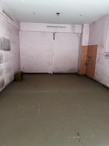  Shop For Rent in Sector 52