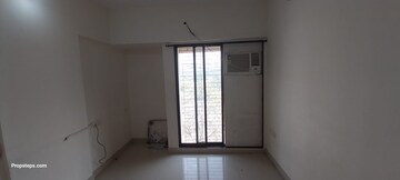 1 BHK Apartment For Sale in Chandak Stella, Goregaon West