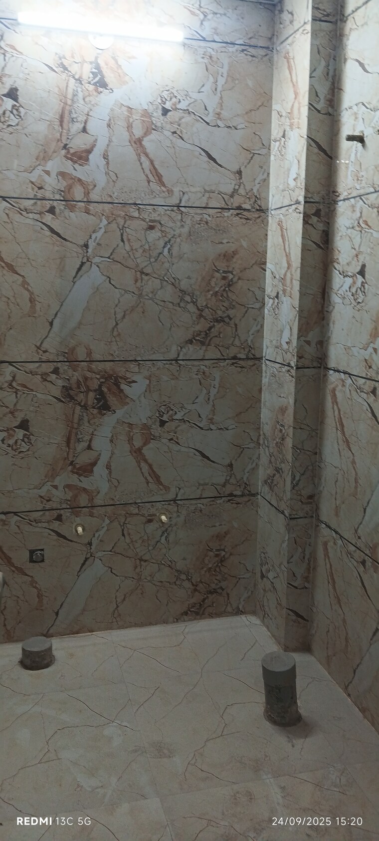 Bathroom, shalimar garden 2 Bedroom 900 Sq.Ft. Builder Floor In Shalimar Garden Ghaziabad 9298640