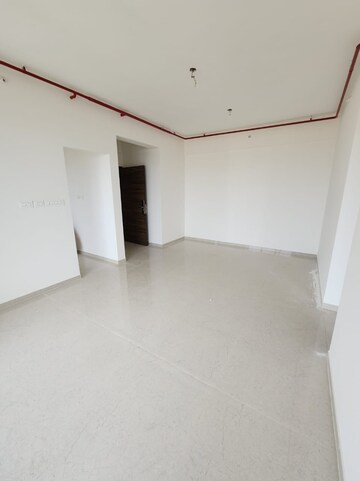 Room in 2 BHK Apartment at Rosa Manhattan, Ghodbunder Road – for Sale