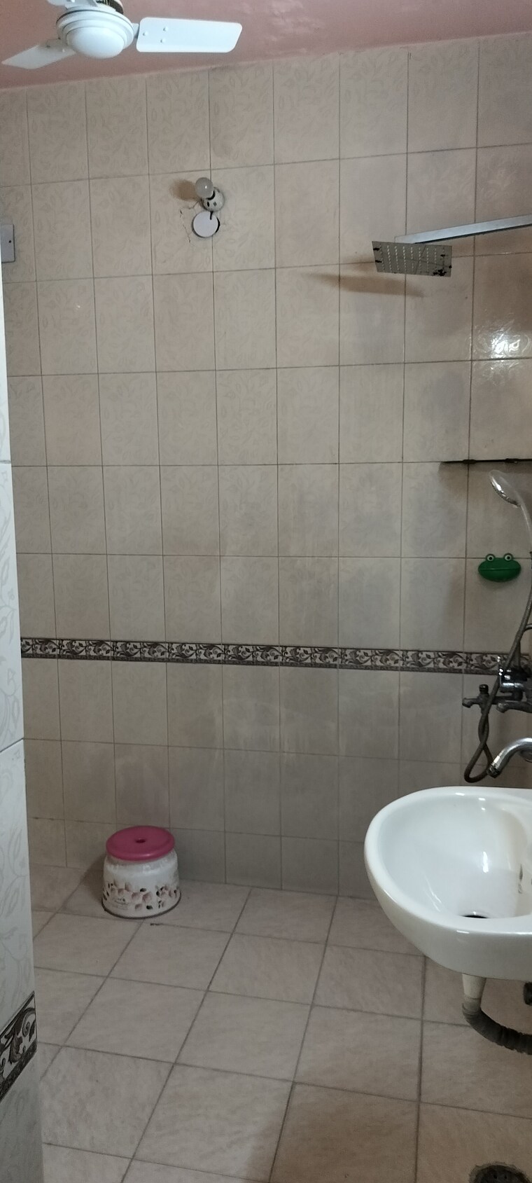 Bathroom, rwa-apartments-sector-52 2 Bedroom 200 Sq.Mt. Independent House In Sector 52 Noida 9298935