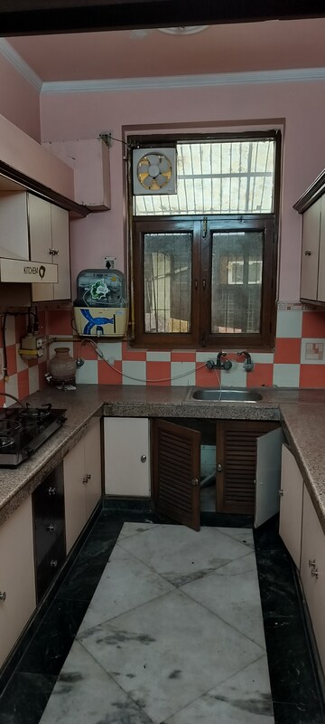 Kitchen in 2 BHK Independent House at RWA Apartments Sector 52, Sector 52 – for Rent