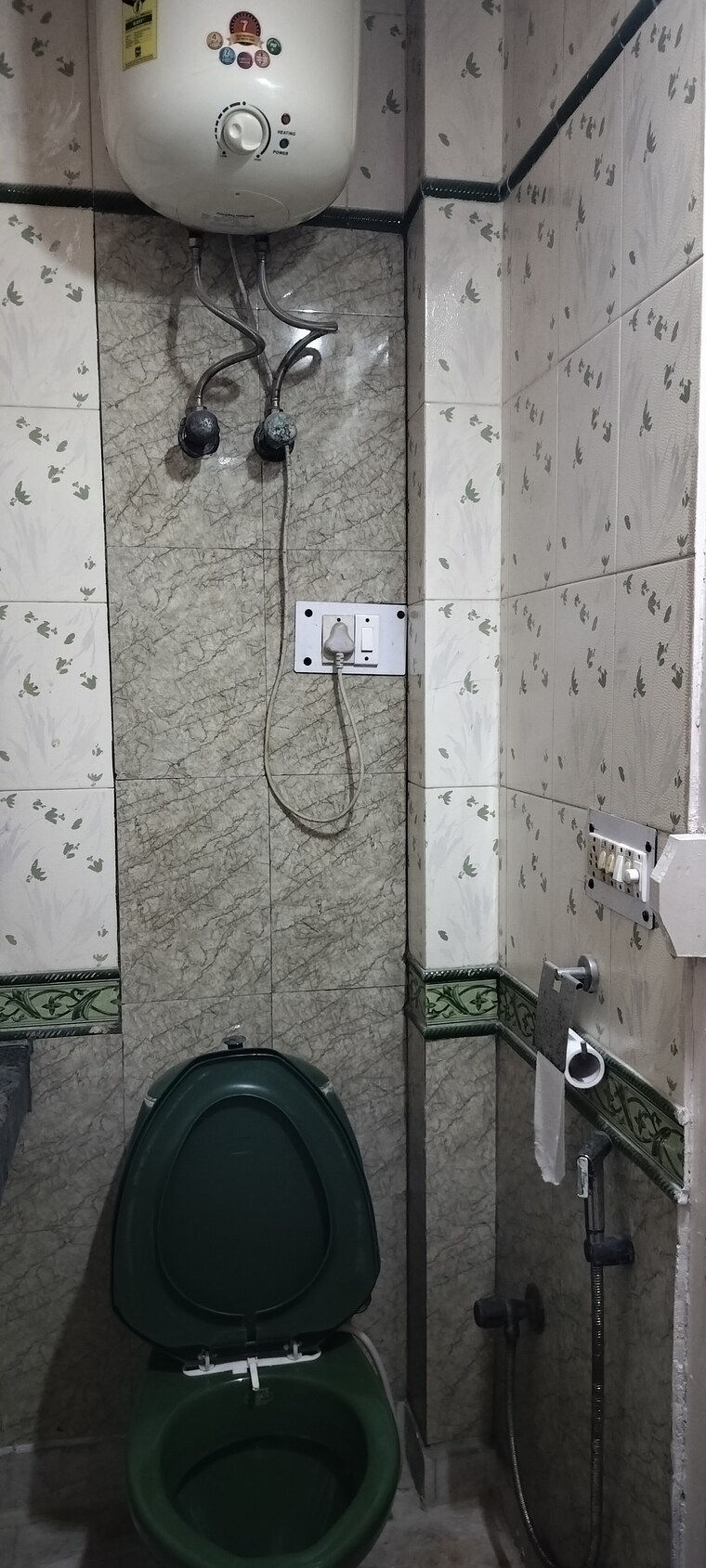 Bathroom, rwa-apartments-sector-52 2 Bedroom 200 Sq.Mt. Independent House In Sector 52 Noida 9298935