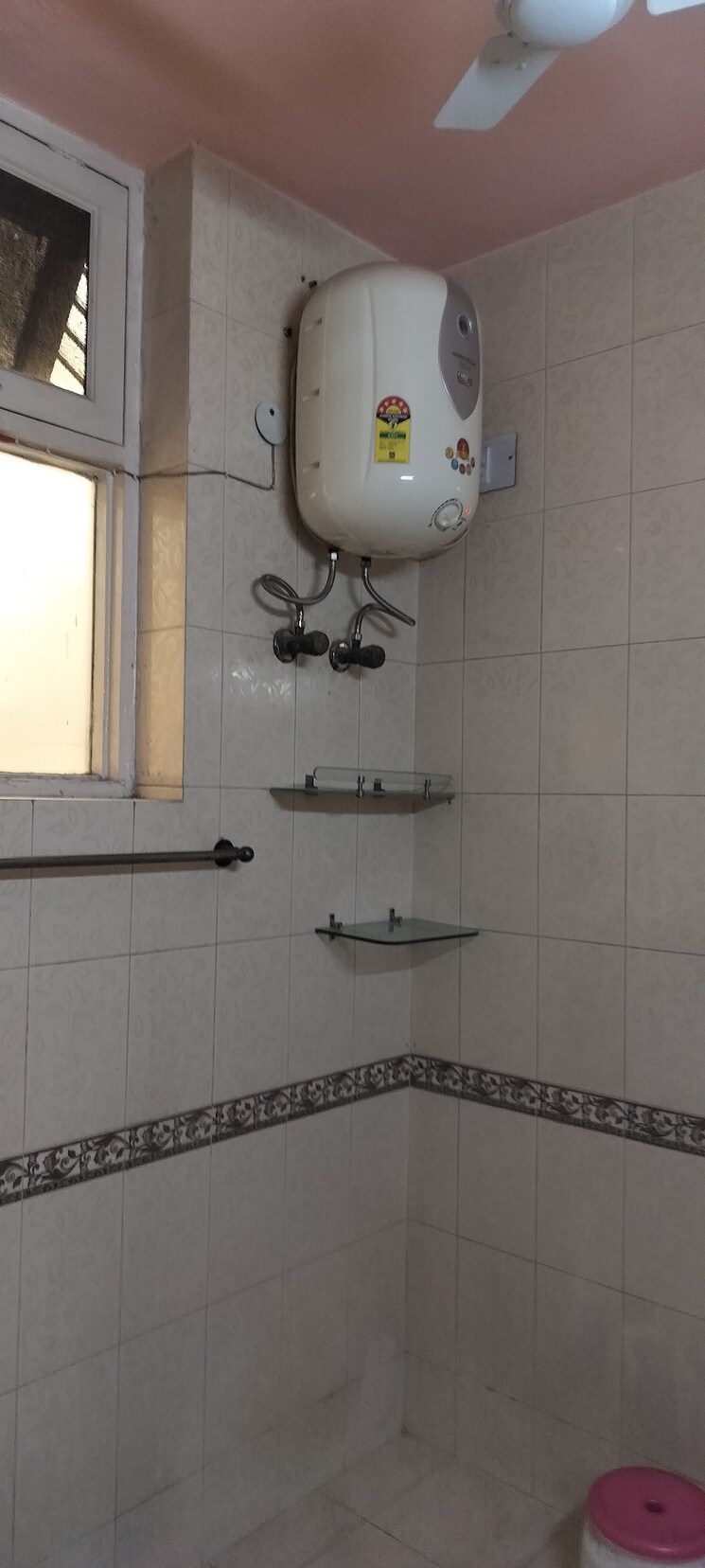 Bathroom, rwa-apartments-sector-52 2 Bedroom 200 Sq.Mt. Independent House In Sector 52 Noida 9298935