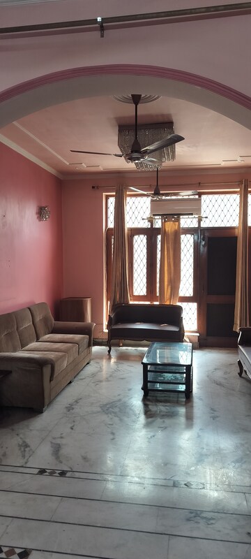 Living Room in 2 BHK Independent House at RWA Apartments Sector 52, Sector 52 – for Rent