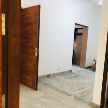 Room in 2.5 BHK Villa at Sector 22b – for Rent