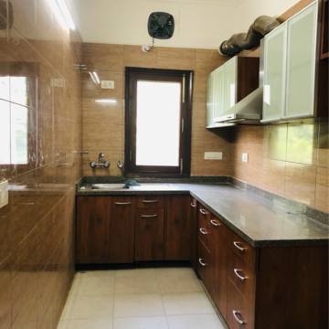 Kitchen in 2.5 BHK Villa at Sector 22b – for Rent