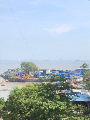 2 BHK Apartment – Garden View at Sangita Apartments Colaba, Colaba - for Rent