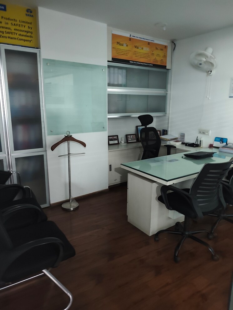 Team Area, viman nagar Commercial Office Space in IT/SEZ 2500 Sq.Ft. In Viman Nagar Pune 9299006