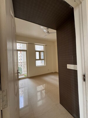 Room in 2 BHK Apartment at Shree Vardhman Mantra, Sector 67 – for Rent