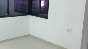 Room in 3 BHK Apartment at Vakola – for Rent
