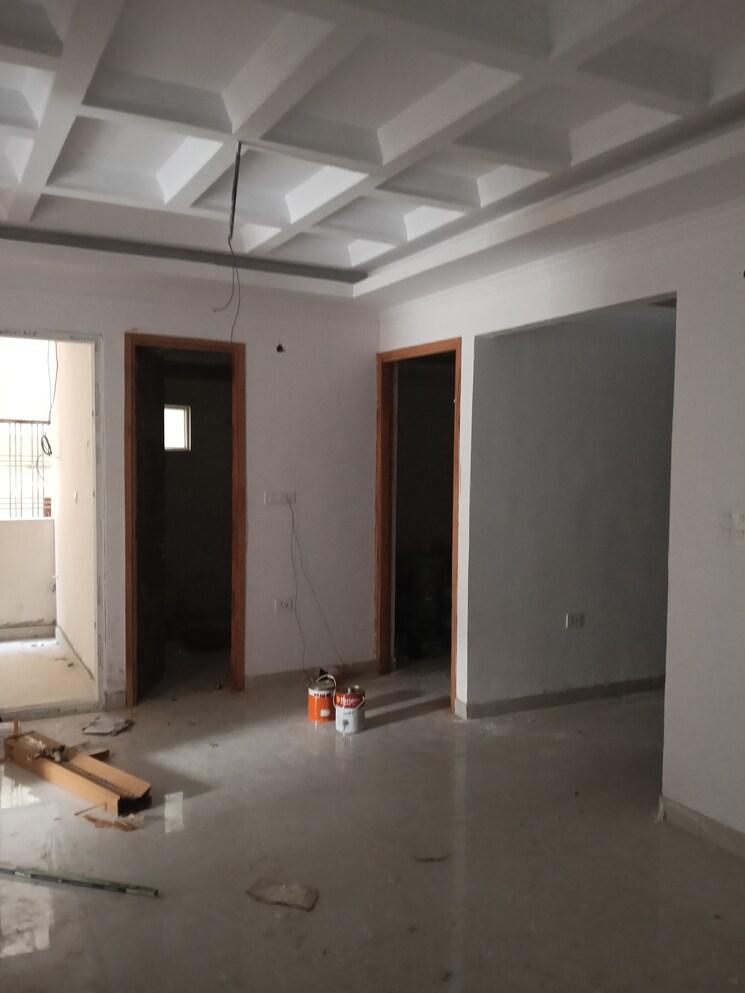 Room, surya-apartments-mahanagar 3.5 Bedroom 1725 Sq.Ft. Apartment In Mahanagar Lucknow 9299125